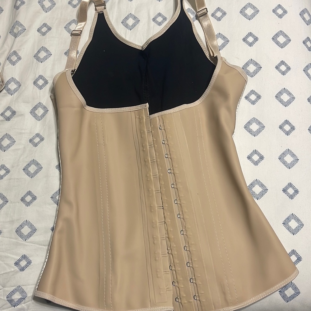 Ann Michell Vest Strap Latex 3 Hook Vest Waist Cincher